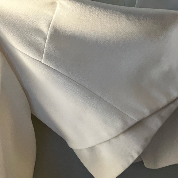 Cream cropped dress jacket blazer - Picture 3 of 5